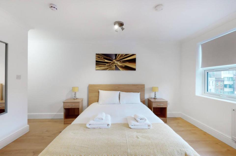 Modern Split Level 1 Bedroom Flat In Aldgate Londres Exterior foto