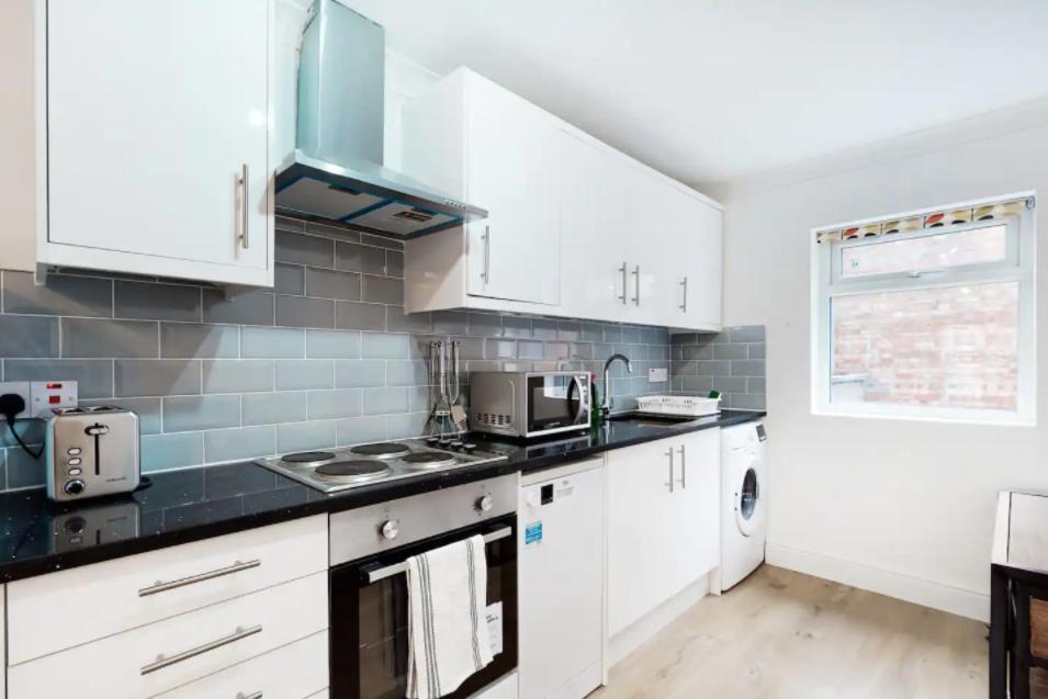 Modern Split Level 1 Bedroom Flat In Aldgate Londres Exterior foto